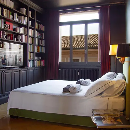 La Maison Du Theatre