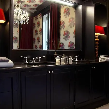 La Maison Du Théâtre Couette-café 4*