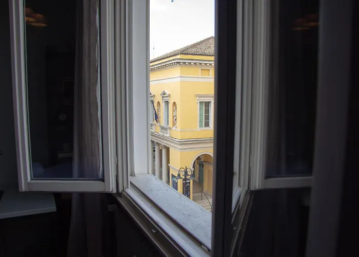 住宿加早餐酒店 La Maison Du Theatre