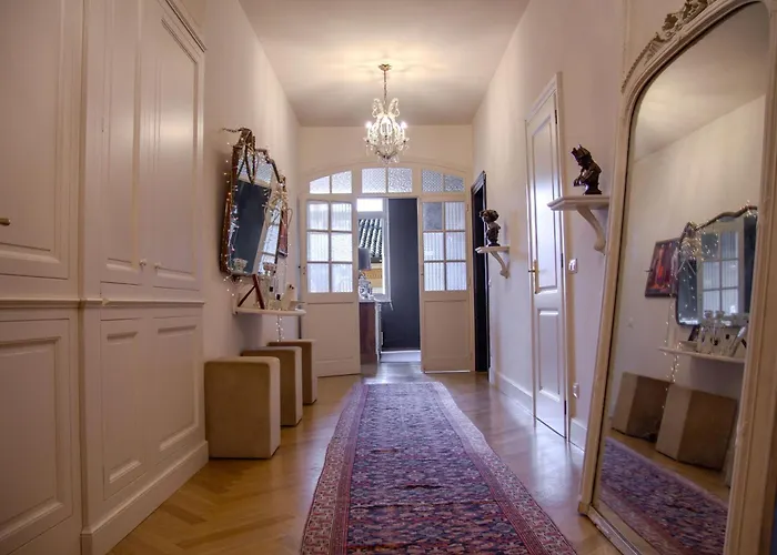 La Maison Du Theatre فندق مبيت وإفطار 4*